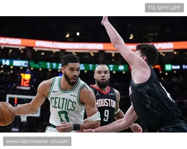 猛龙与凯尔特人第七场激战回顾球迷心中的经典对决再度上演 猛龙与凯尔特人第七场激战回顾球迷心中的经典对决再度上演